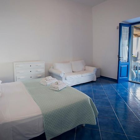 Villa Insolia Santa Marina Salina Bagian luar foto