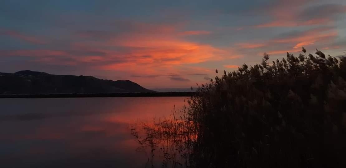 Villa Insolia Santa Marina Salina Bagian luar foto