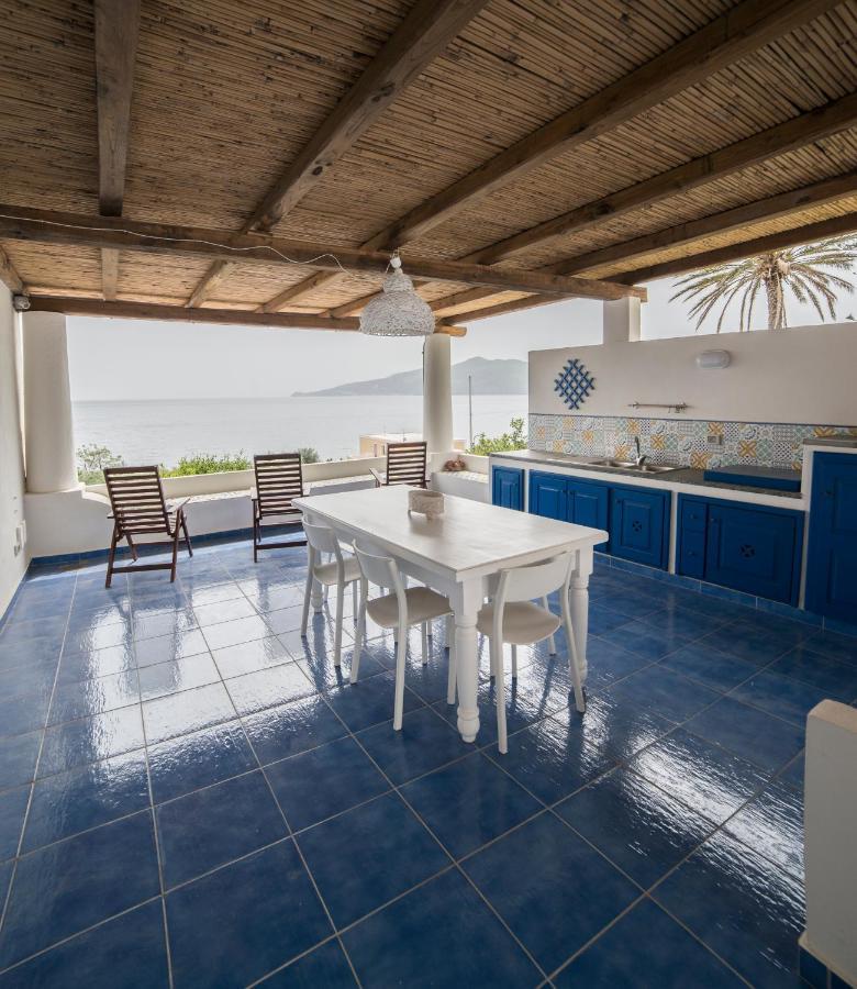 Villa Insolia Santa Marina Salina Bagian luar foto
