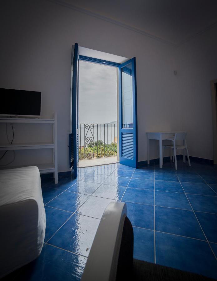Villa Insolia Santa Marina Salina Bagian luar foto