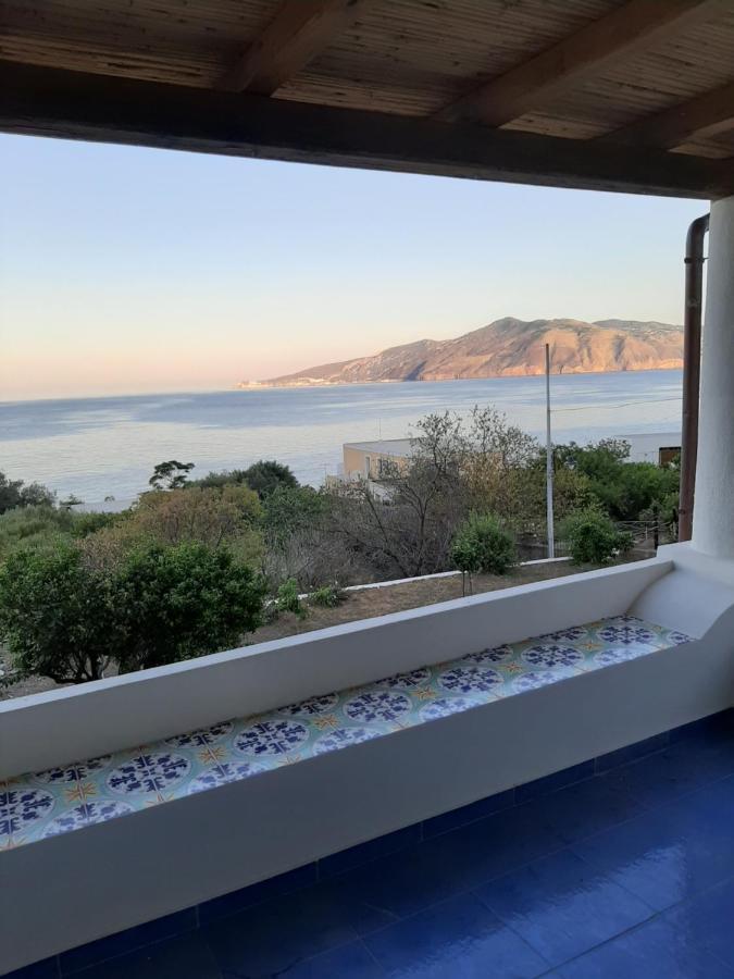 Villa Insolia Santa Marina Salina Bagian luar foto