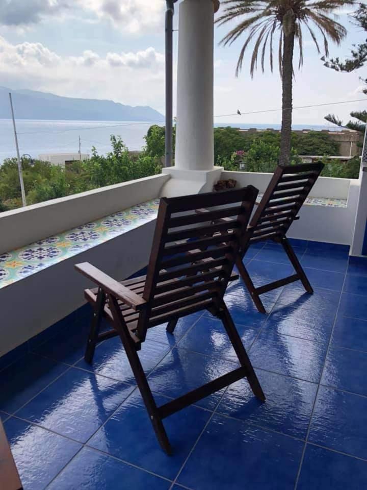 Villa Insolia Santa Marina Salina Ruang foto